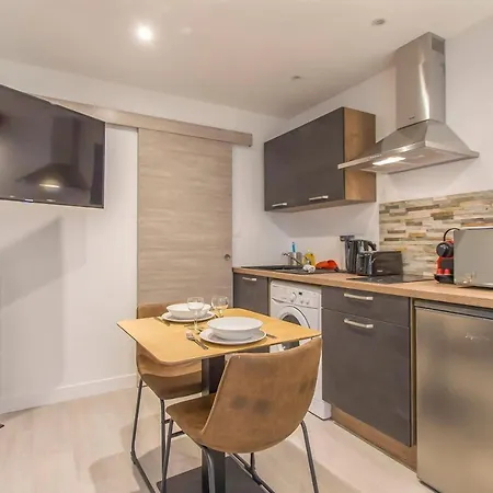 R'studio 18 Hyper Centre